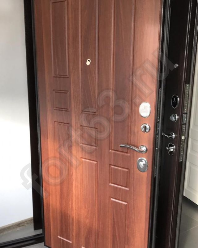 дверь входная металлическая гранд внутренняя панель рустикальный дуб